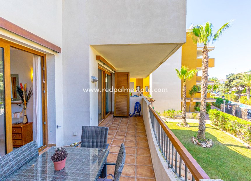 Reventa - Departamento -
Punta Prima - Costa Blanca