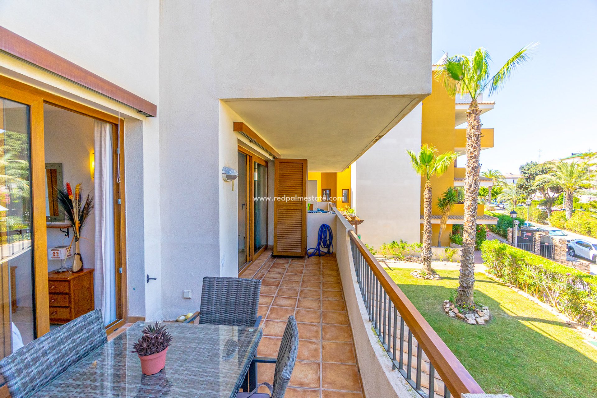 Reventa - Departamento -
Punta Prima - Costa Blanca