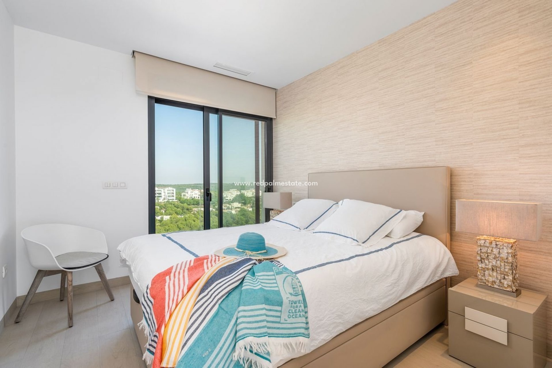 Reventa - Departamento -
San Miguel de Salinas - Las Colinas Golf