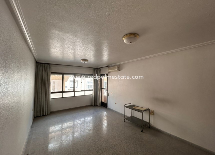 Reventa - Departamento -
Torremendo - Costa Blanca