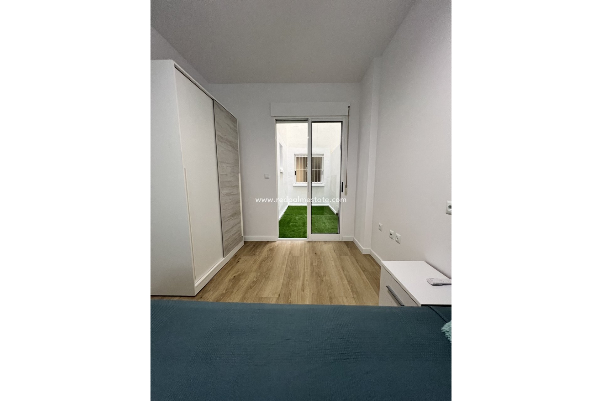 Reventa - Departamento -
Torrevieja - Center