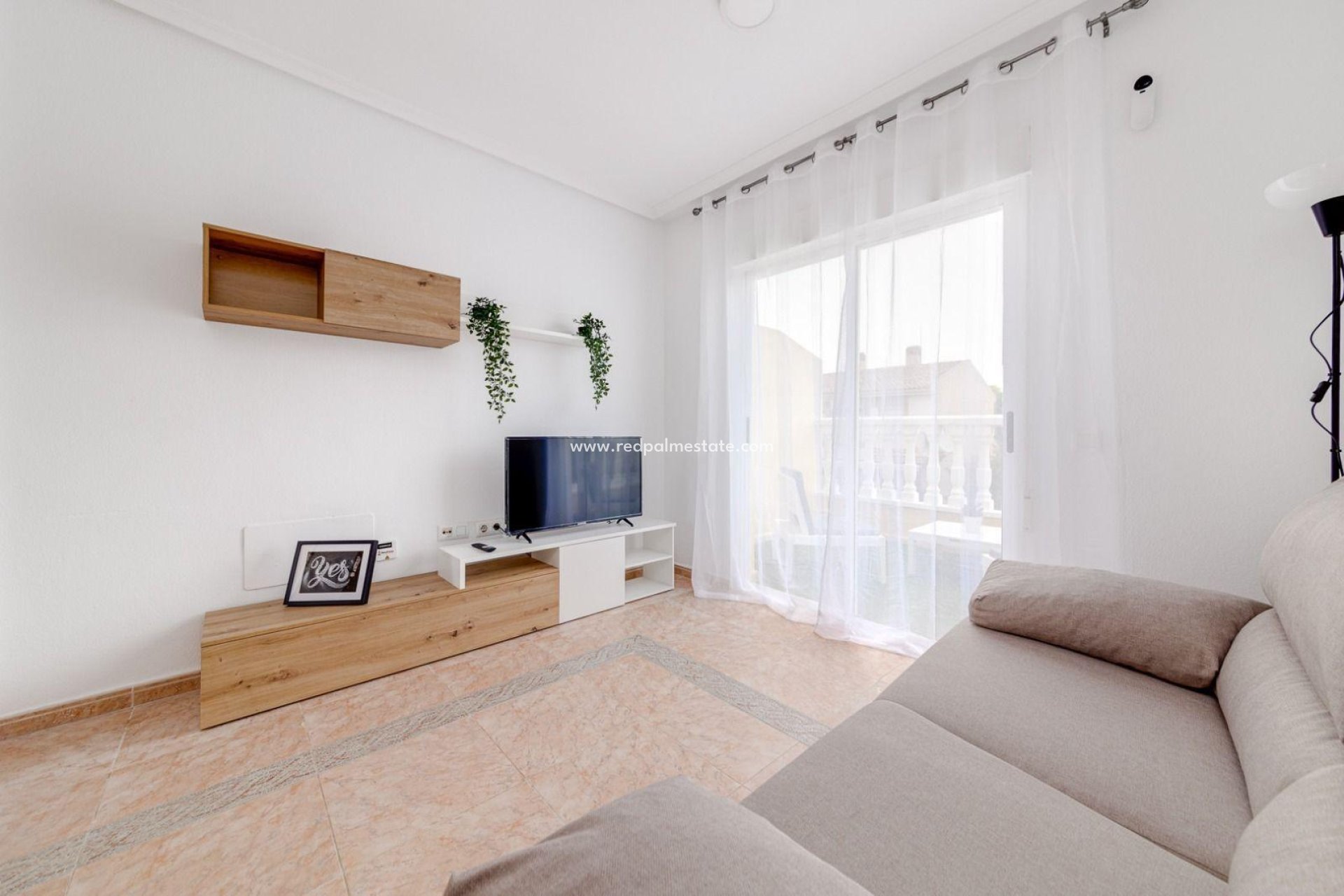 Reventa - Departamento -
Torrevieja - Center