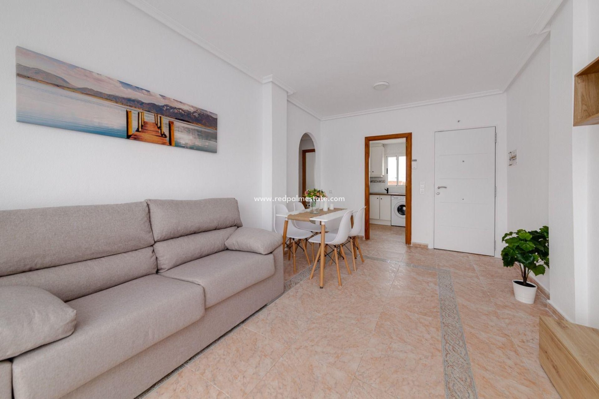 Reventa - Departamento -
Torrevieja - Center