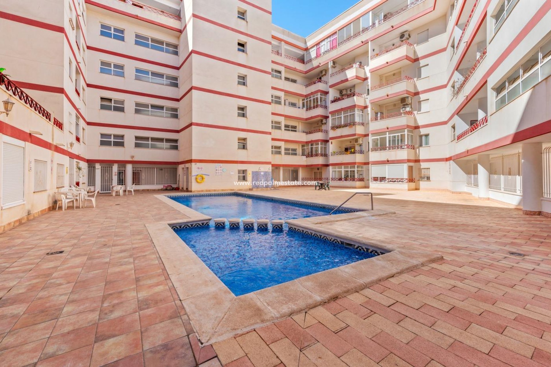 Reventa - Departamento -
Torrevieja - Centro