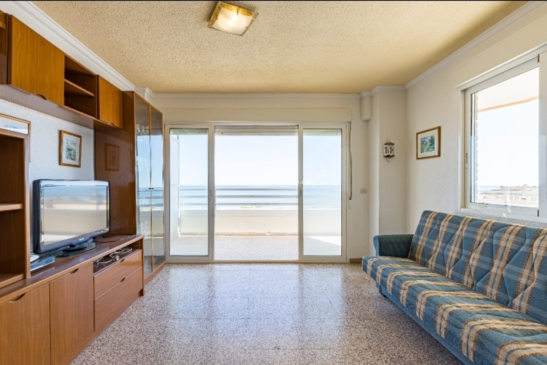 Reventa - Departamento -
Torrevieja - Costa Blanca