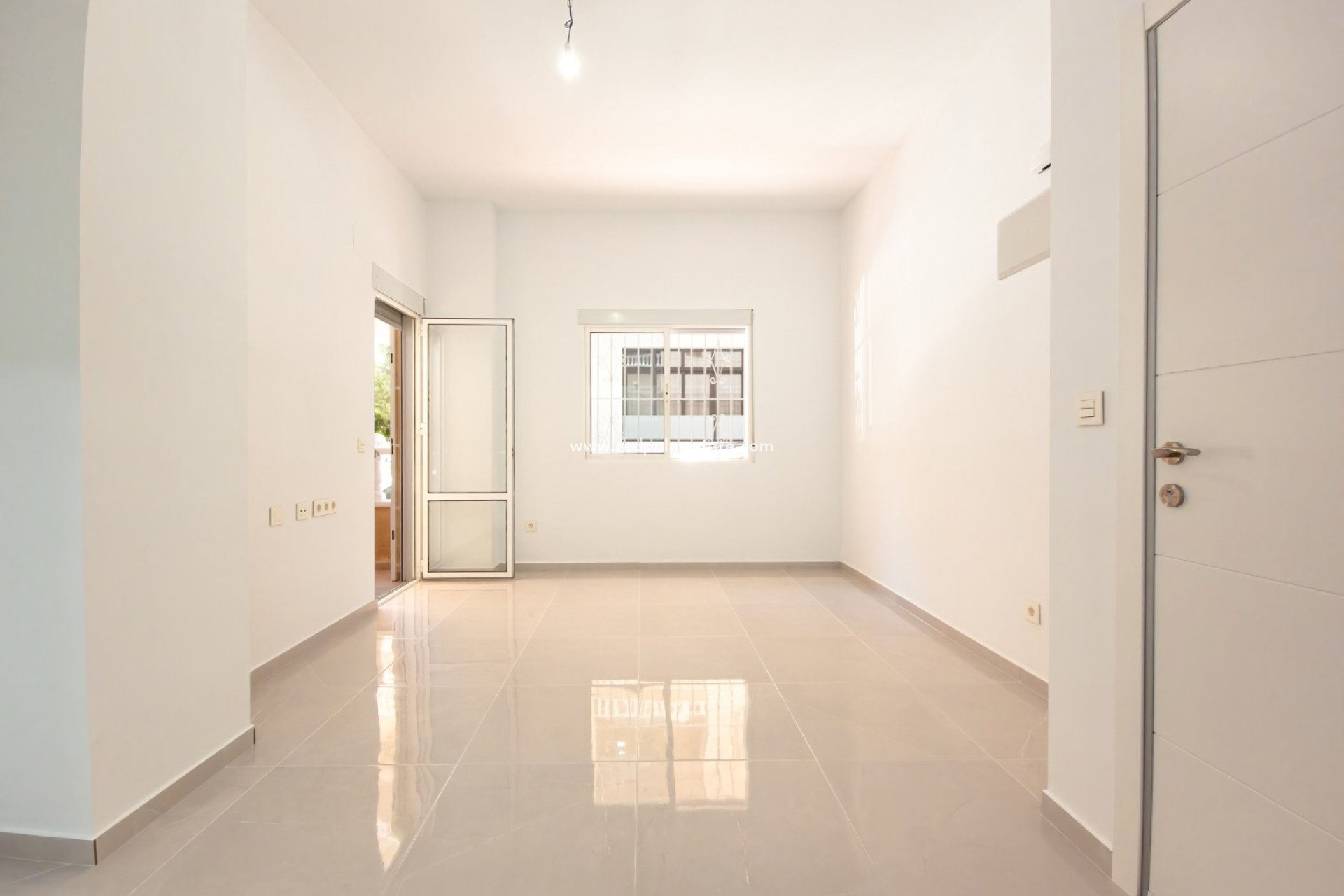 Reventa - Departamento -
Torrevieja - El Acequión - Los Náufragos