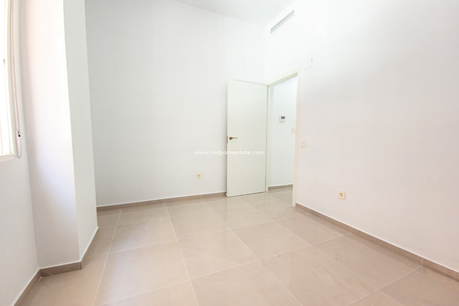 Reventa - Departamento -
Torrevieja - El Acequión - Los Náufragos