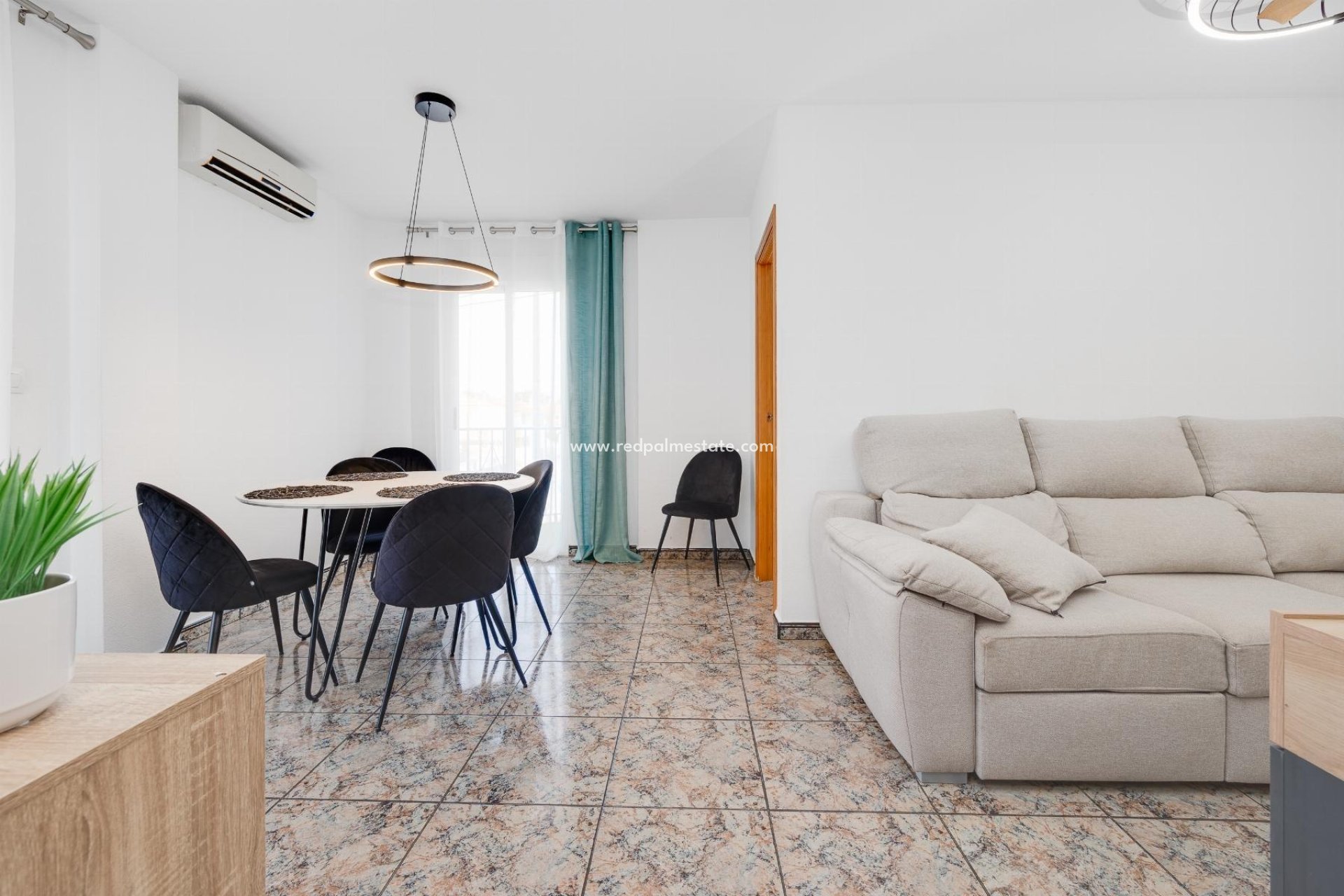 Reventa - Departamento -
Torrevieja - El Acequión - Los Náufragos