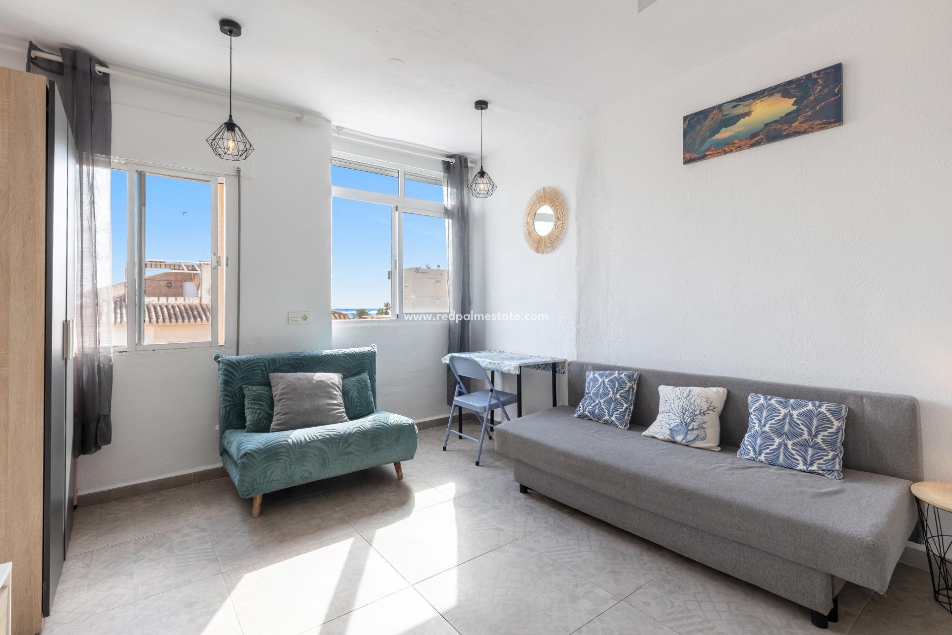 Reventa - Departamento -
Torrevieja - La Mata