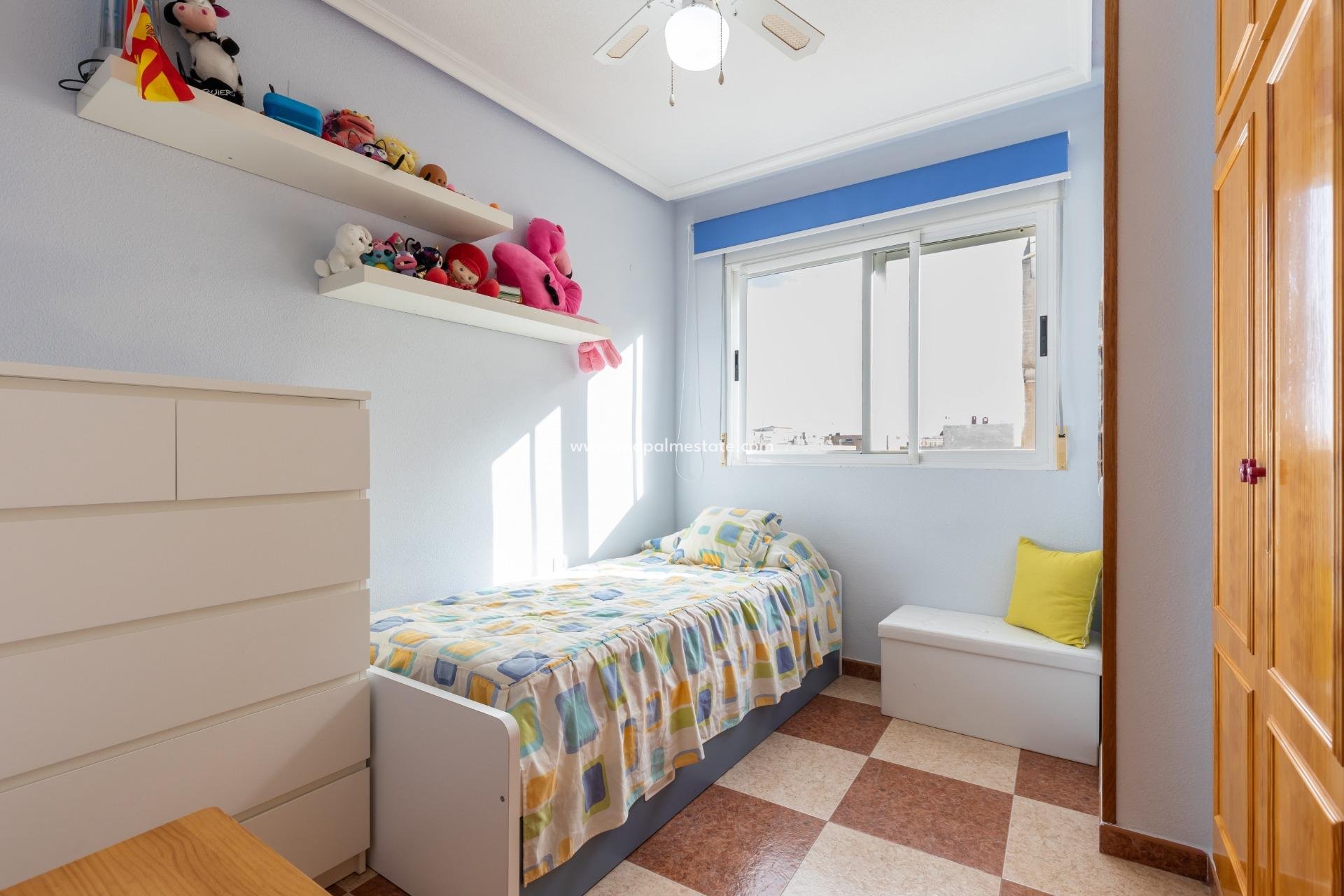 Reventa - Departamento -
Torrevieja - La Mata