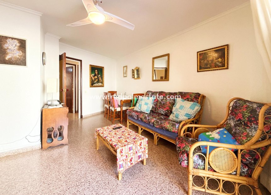 Reventa - Departamento -
Torrevieja - La Mata