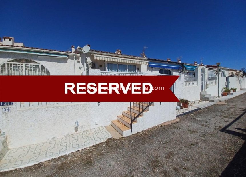 Reventa - Departamento -
Torrevieja - La Siesta - El Salado -  Torreta