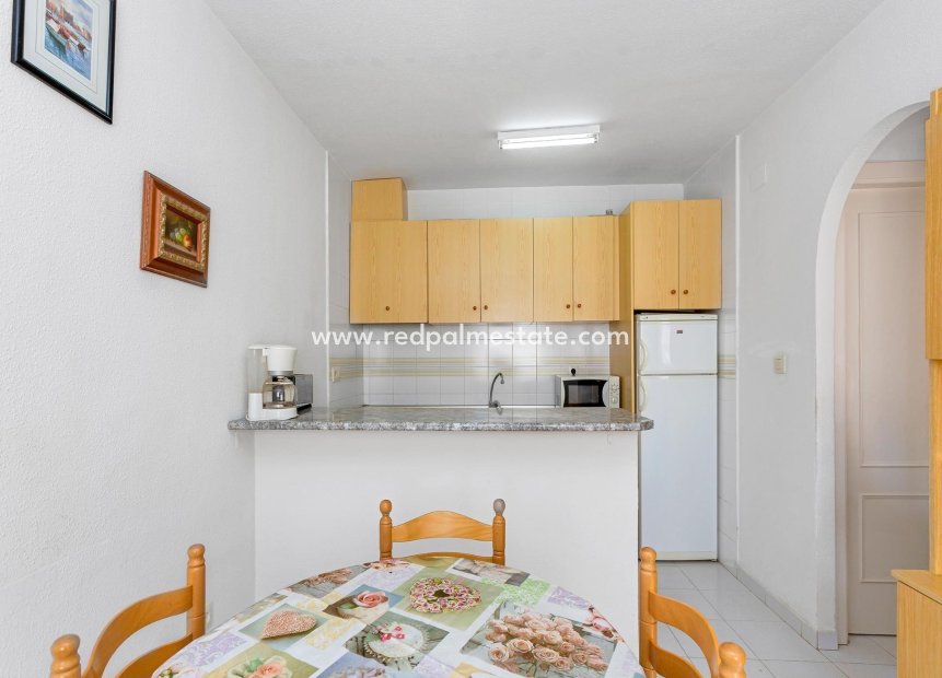 Reventa - Departamento -
Torrevieja - Los balcones