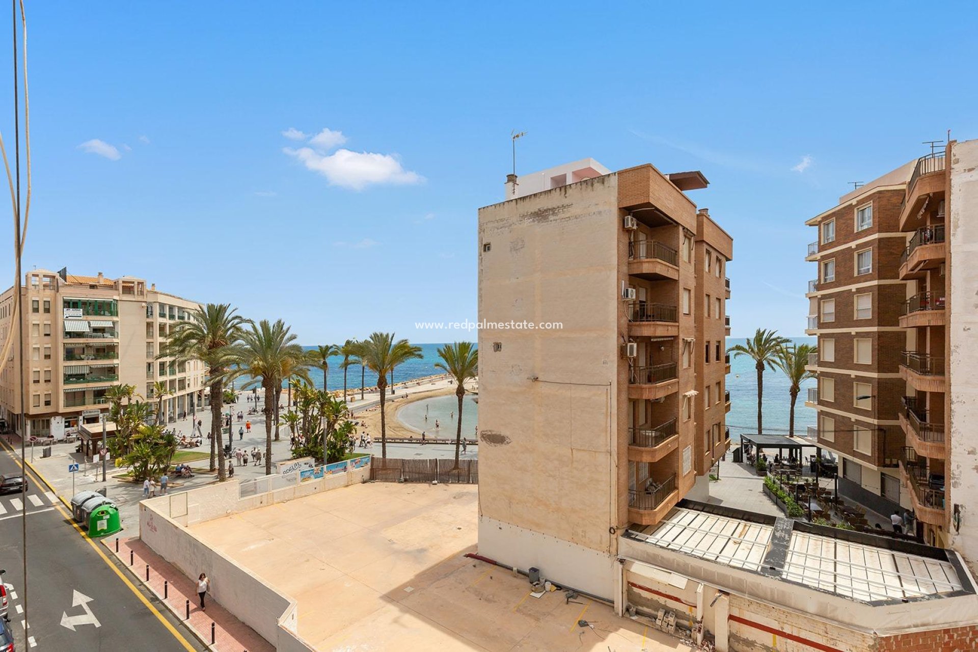 Reventa - Departamento -
Torrevieja - Paseo maritimo