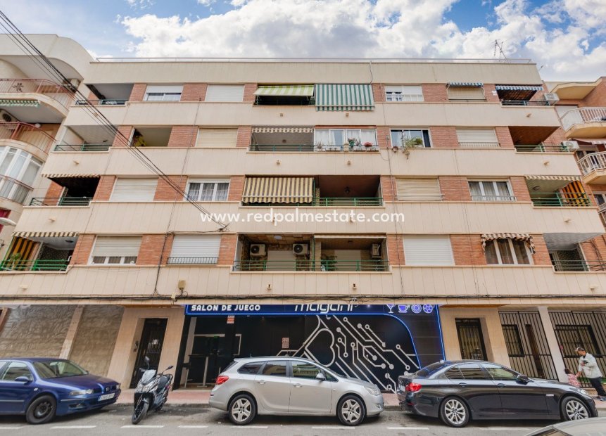 Reventa - Departamento -
Torrevieja - Playa de los Locos