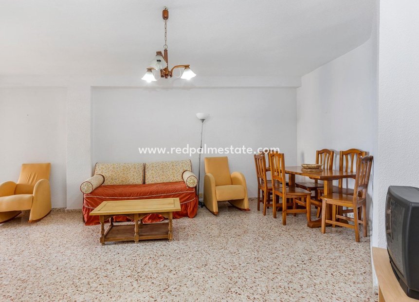 Reventa - Departamento -
Torrevieja - Playa de los Locos