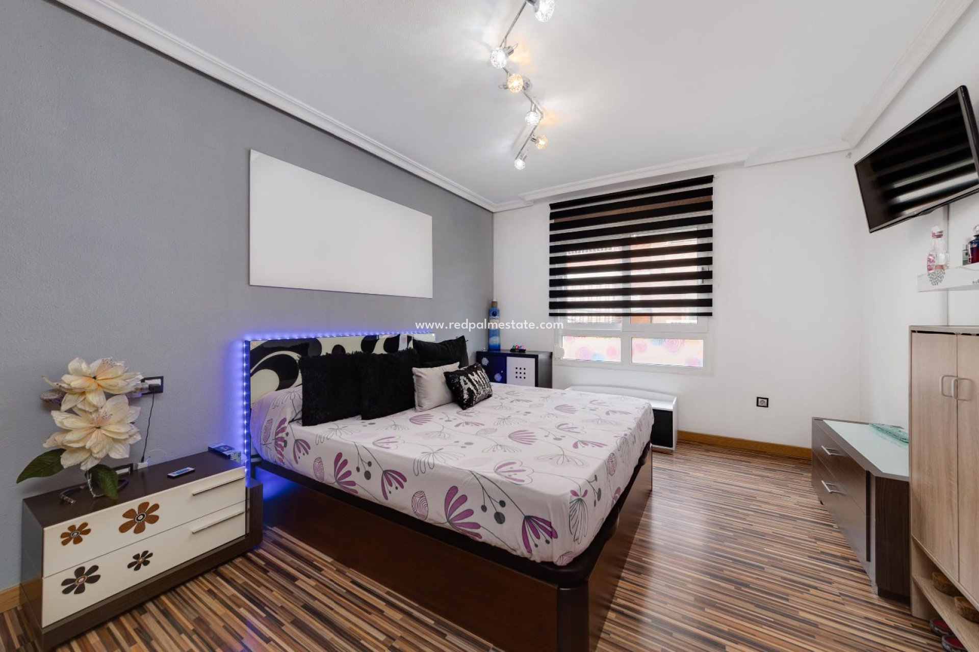 Reventa - Departamento -
Torrevieja