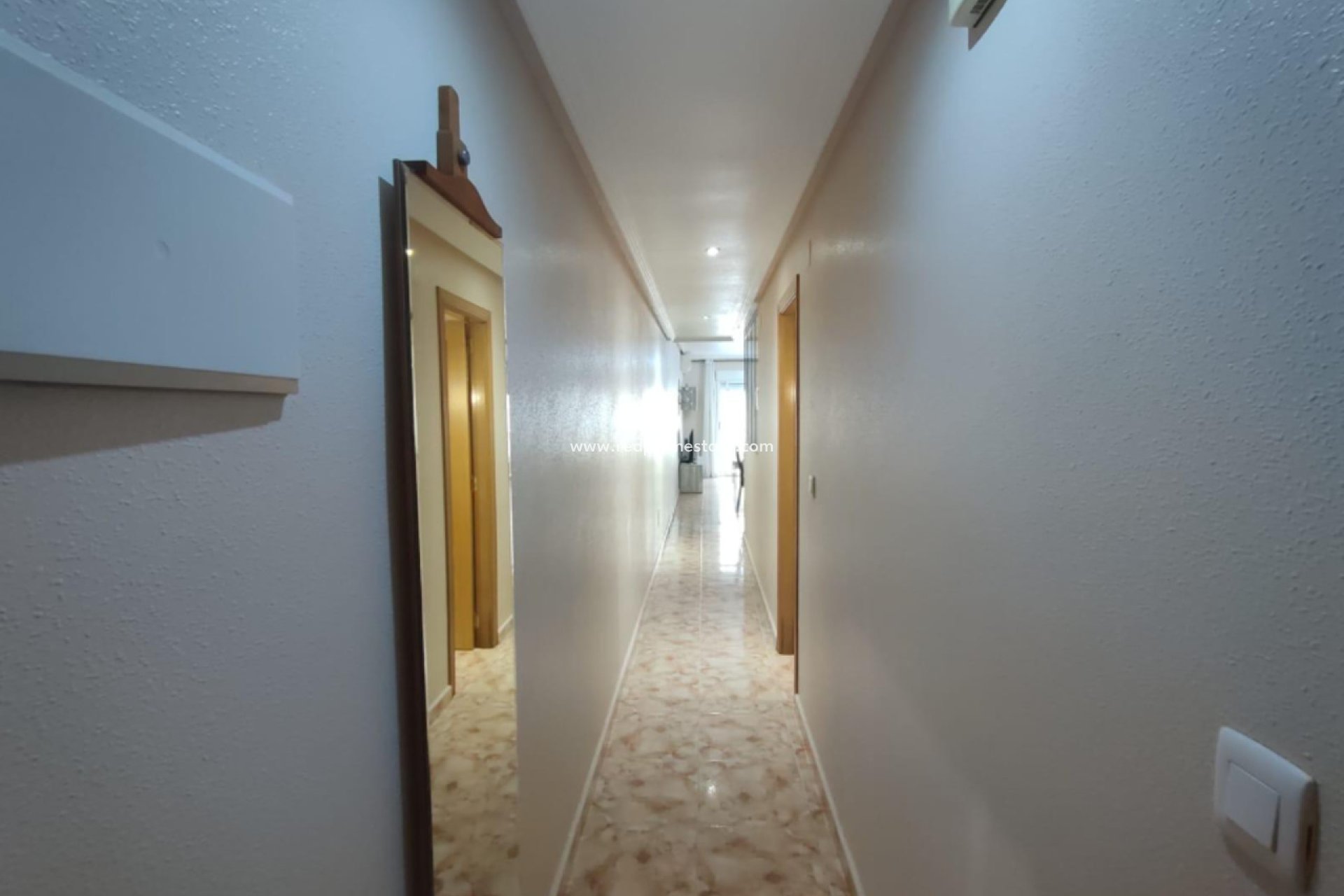 Reventa - Departamento -
Torrevieja