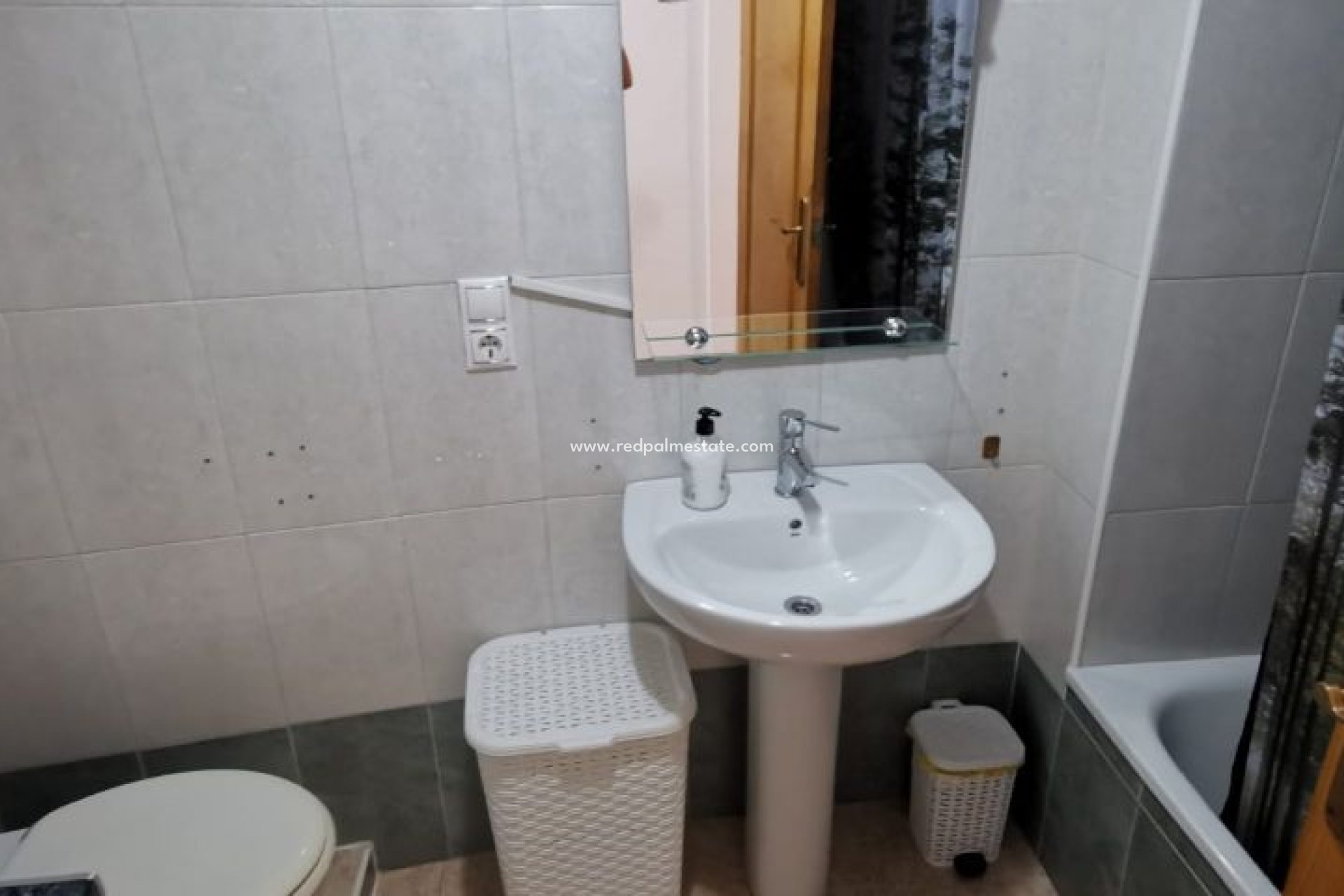 Reventa - Departamento -
Torrevieja