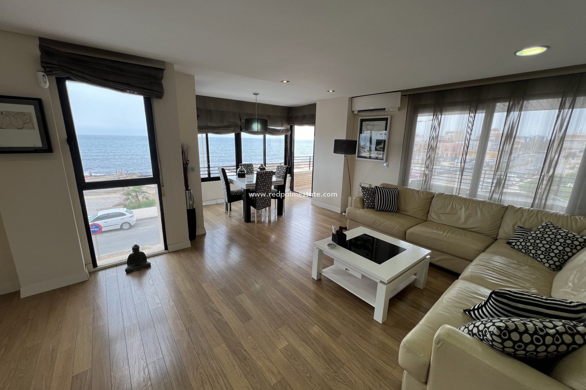 Reventa - Departamento -
Torrevieja