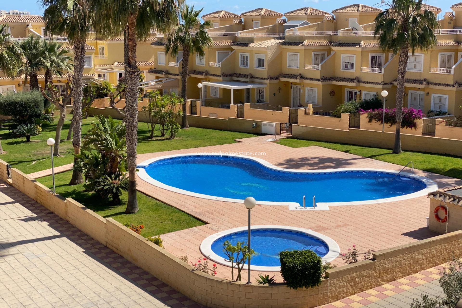 Reventa - Duplex -
Torrevieja - Los Altos