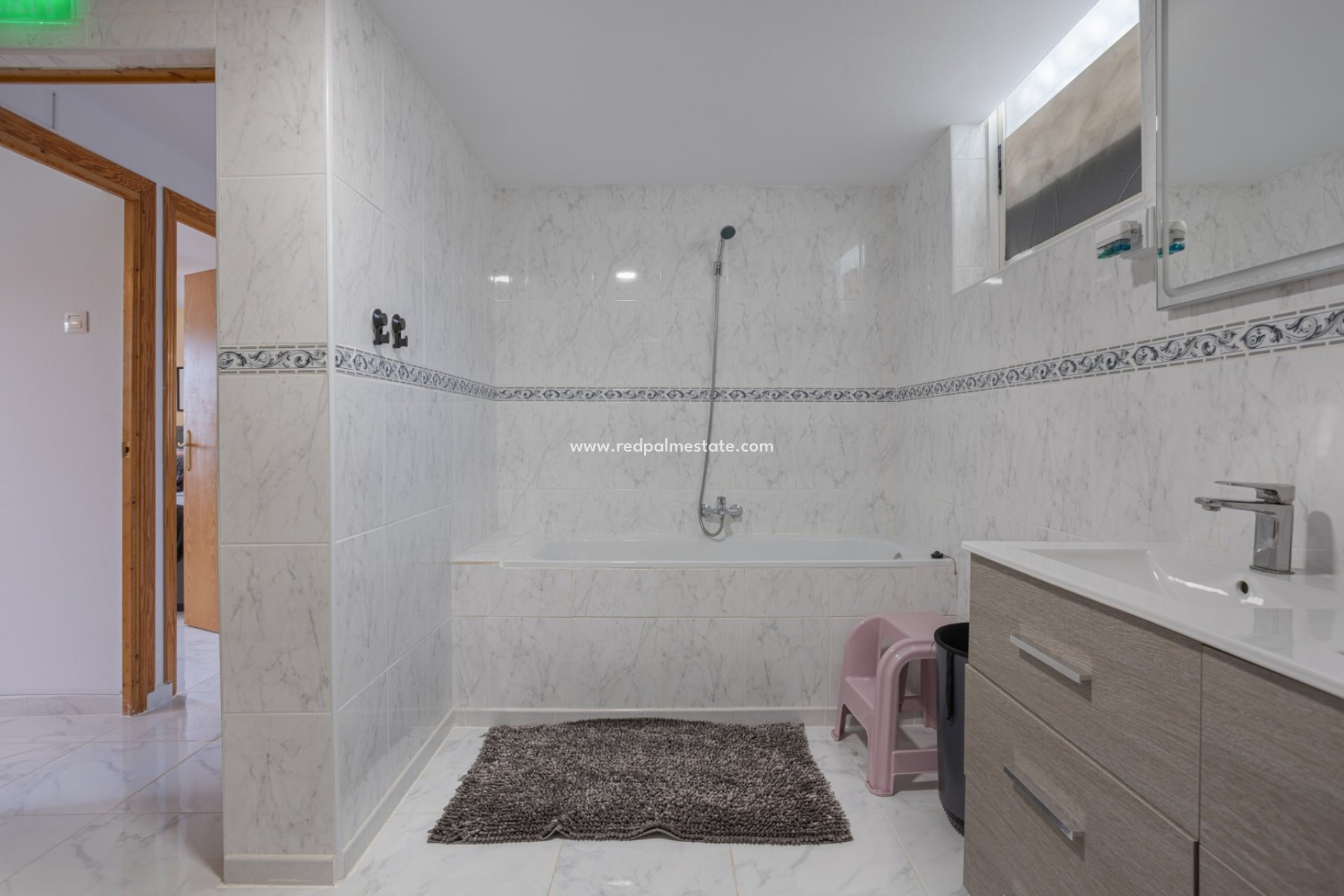 Reventa - Finca / Propiedad de Campo -
Albatera - Inland