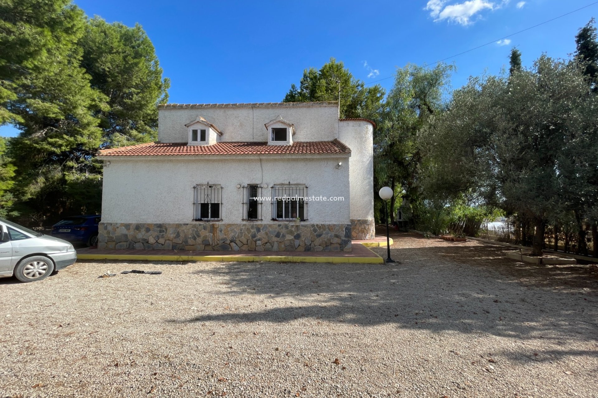 Reventa - Finca / Propiedad de Campo -
Albatera - Inland