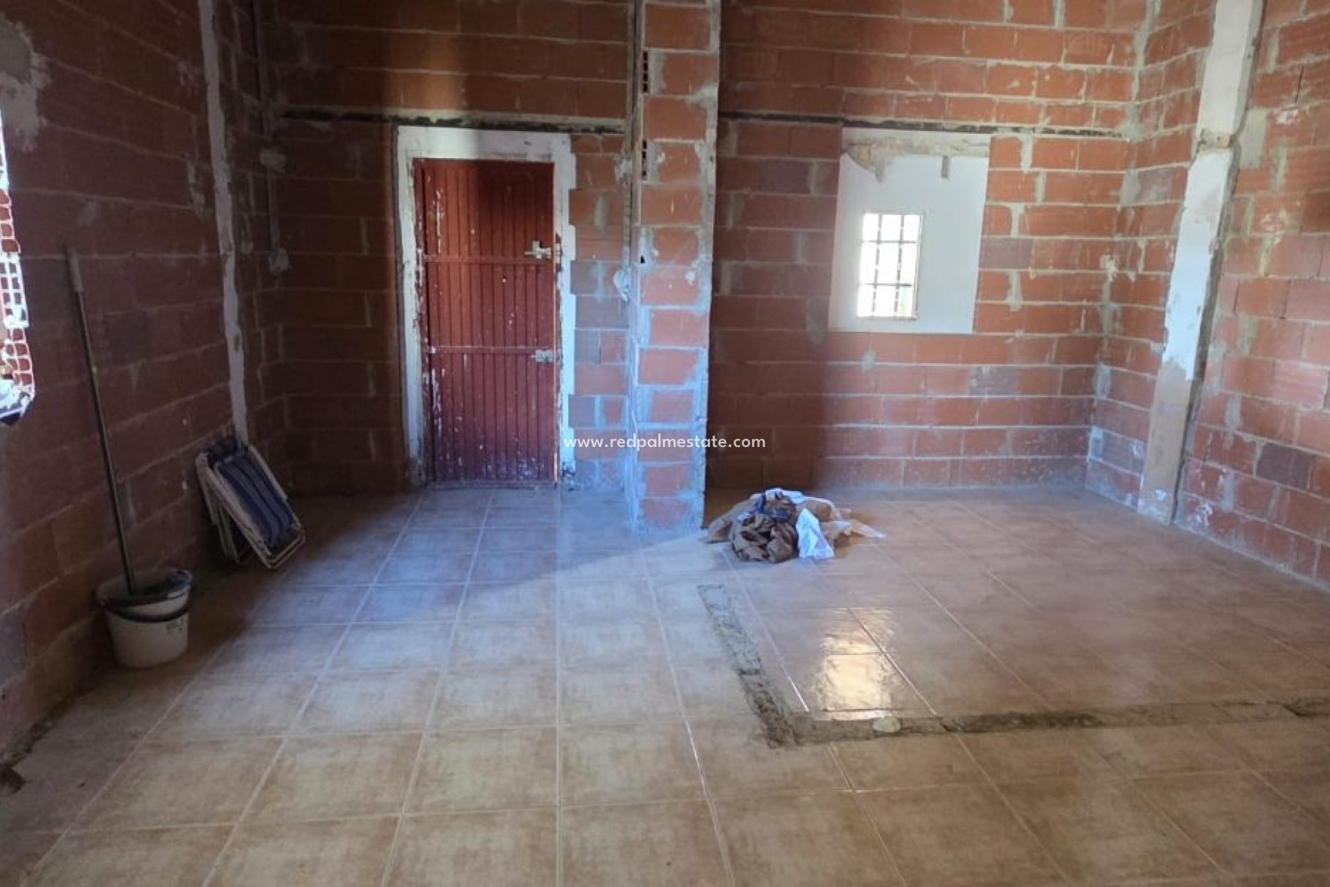 Reventa - Finca / Propiedad de Campo -
Albatera - Inland