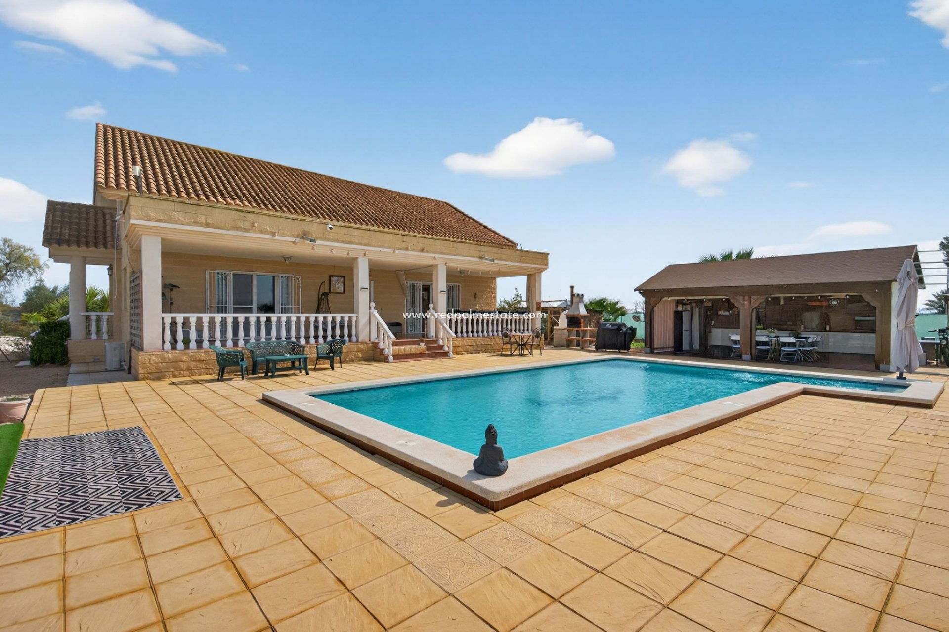 Reventa - Finca / Propiedad de Campo -
Albatera