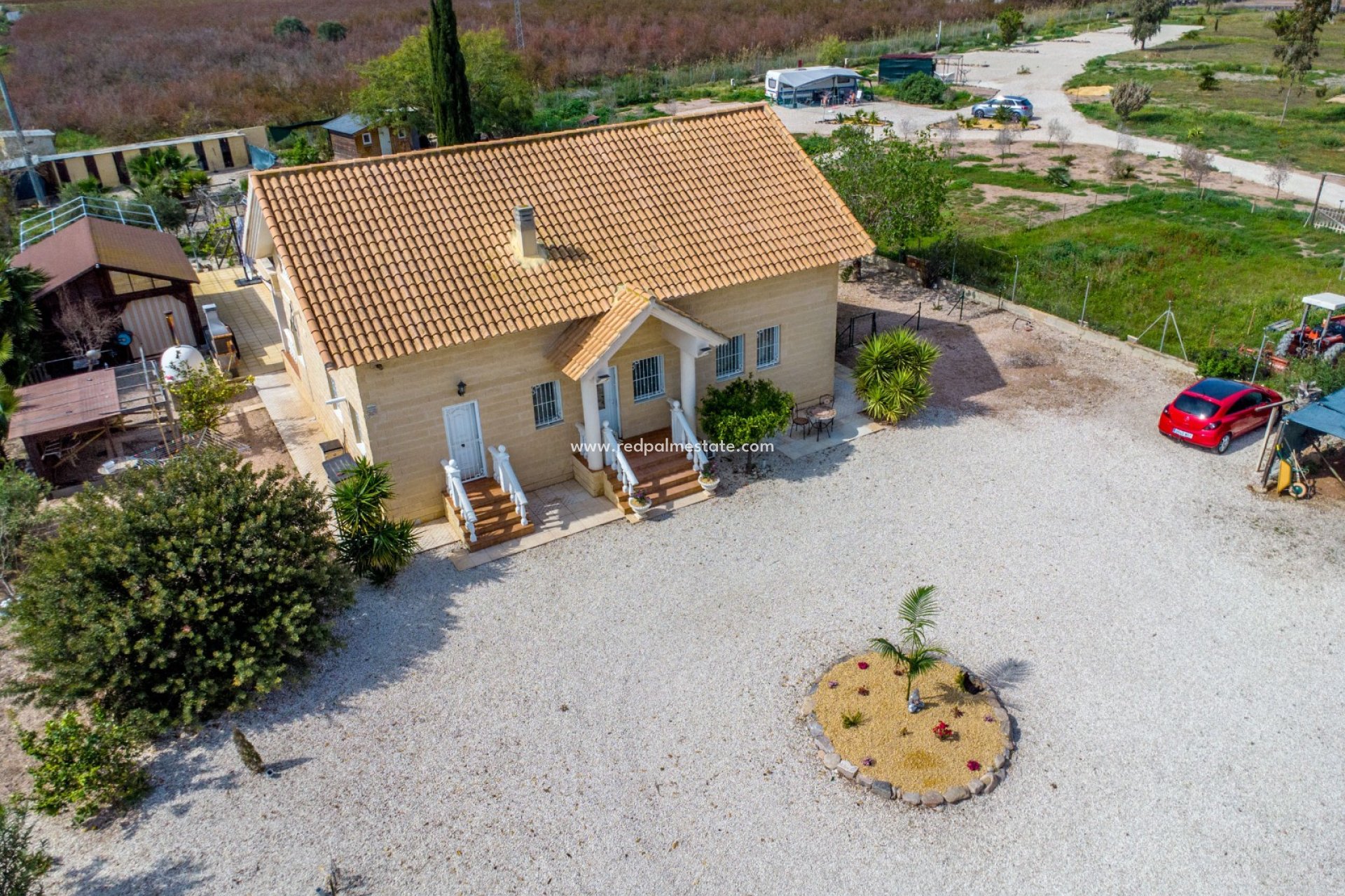 Reventa - Finca / Propiedad de Campo -
Albatera