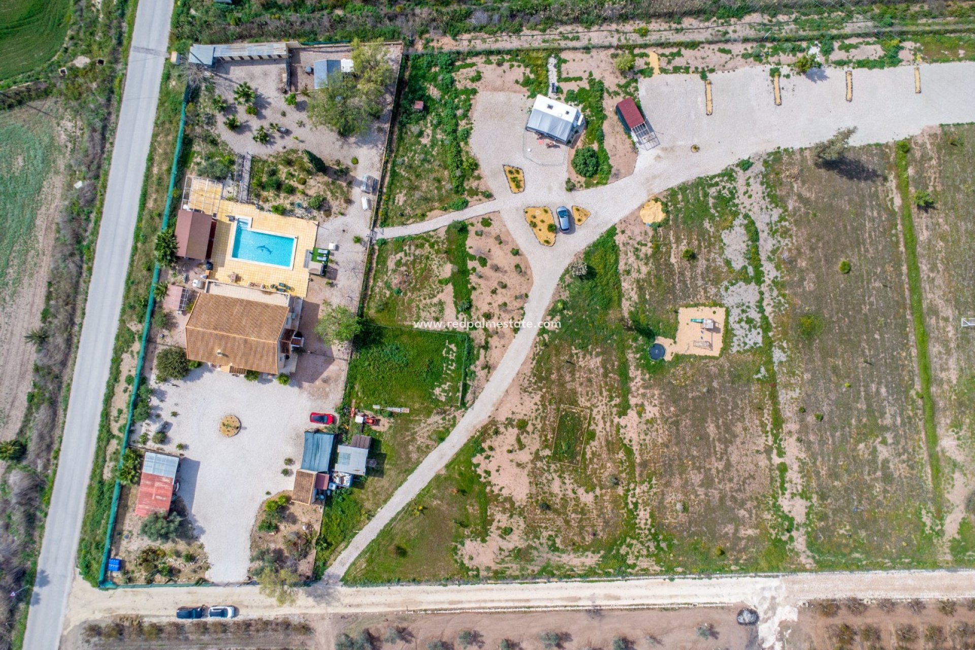 Reventa - Finca / Propiedad de Campo -
Albatera