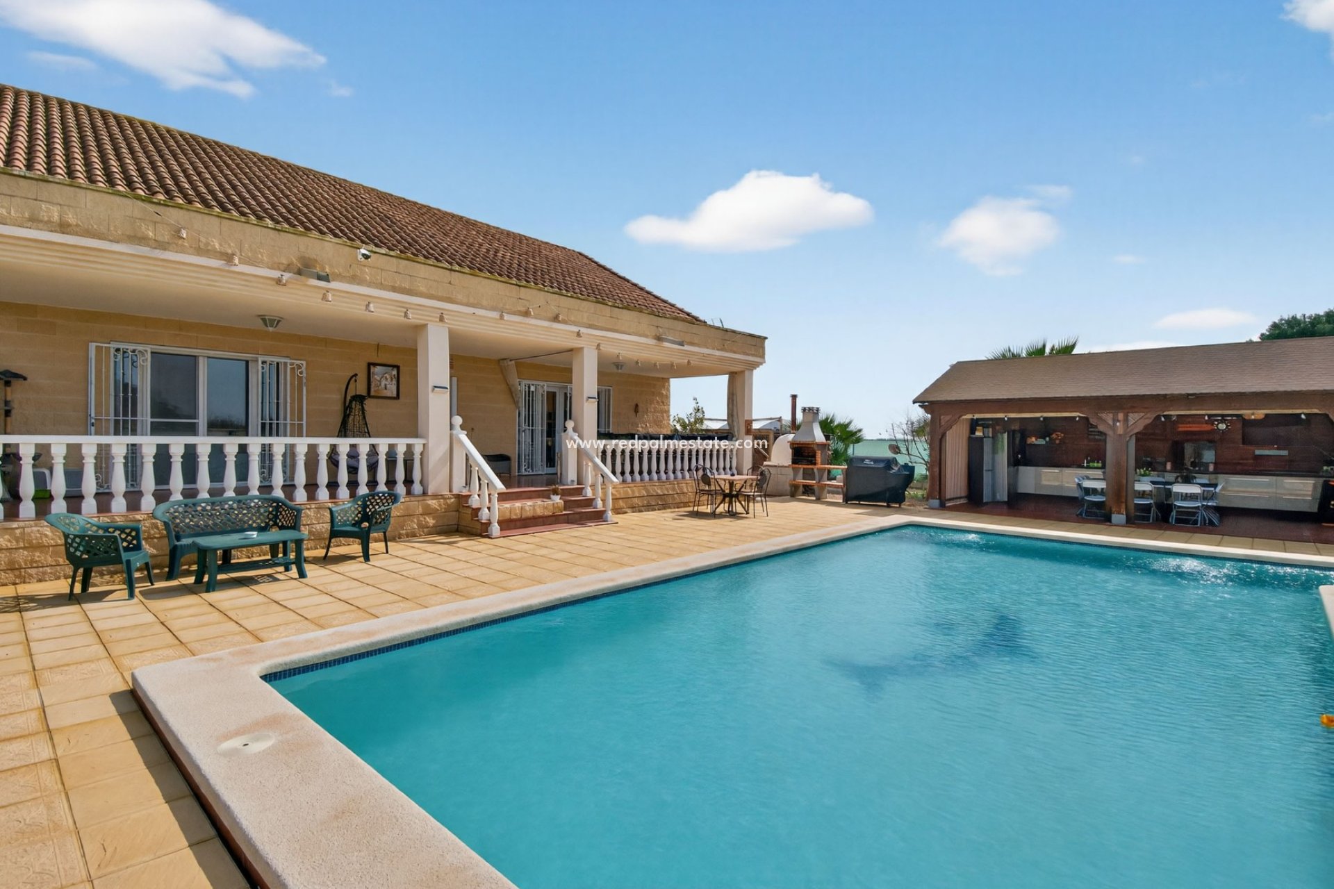 Reventa - Finca / Propiedad de Campo -
Albatera