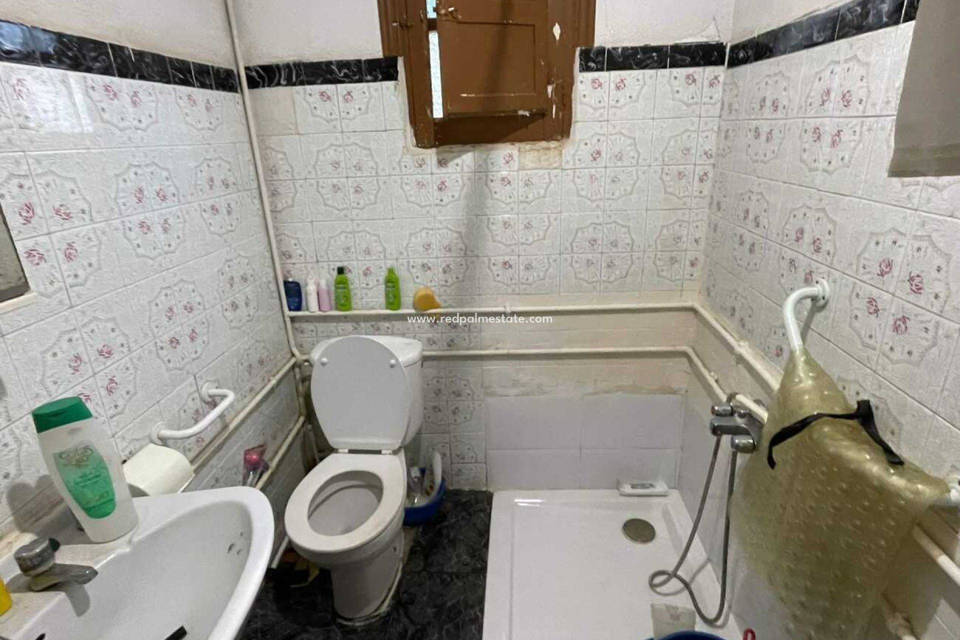 Reventa - Finca / Propiedad de Campo -
Arneva - LOS DESAMPARADOS