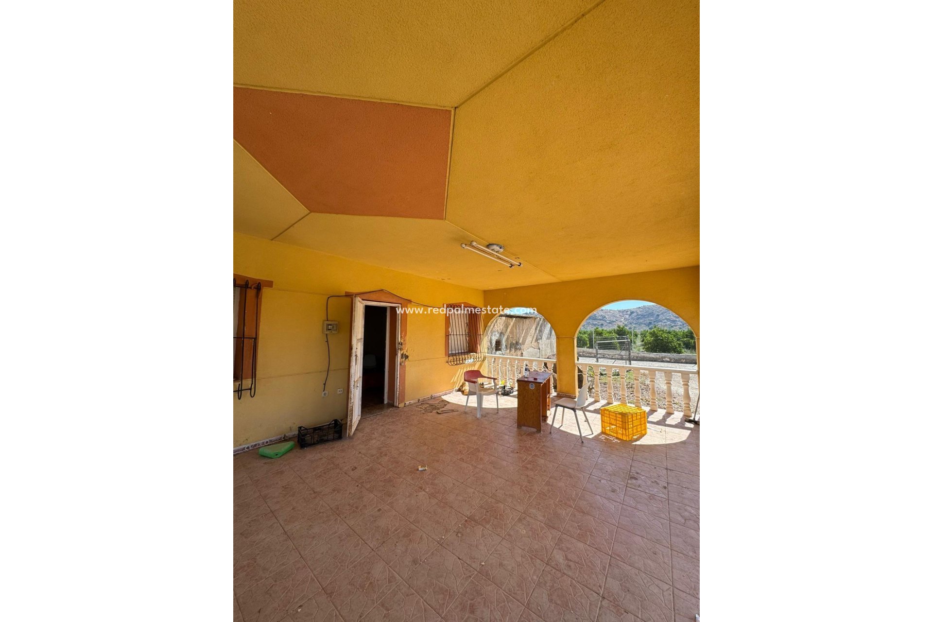 Reventa - Finca / Propiedad de Campo -
Cox - Granja de Rocamora