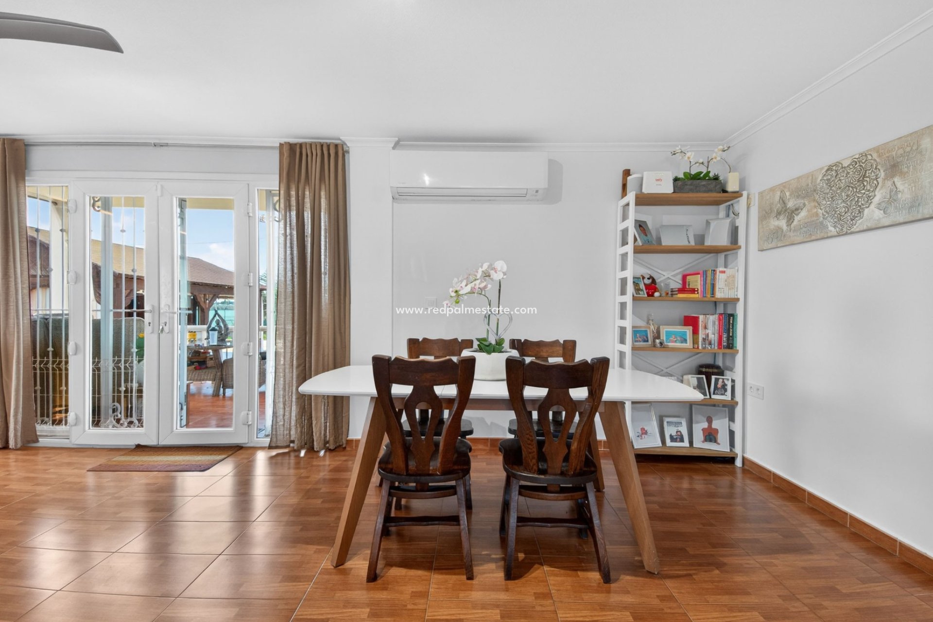 Reventa - Finca / Propiedad de Campo -
Crevillente