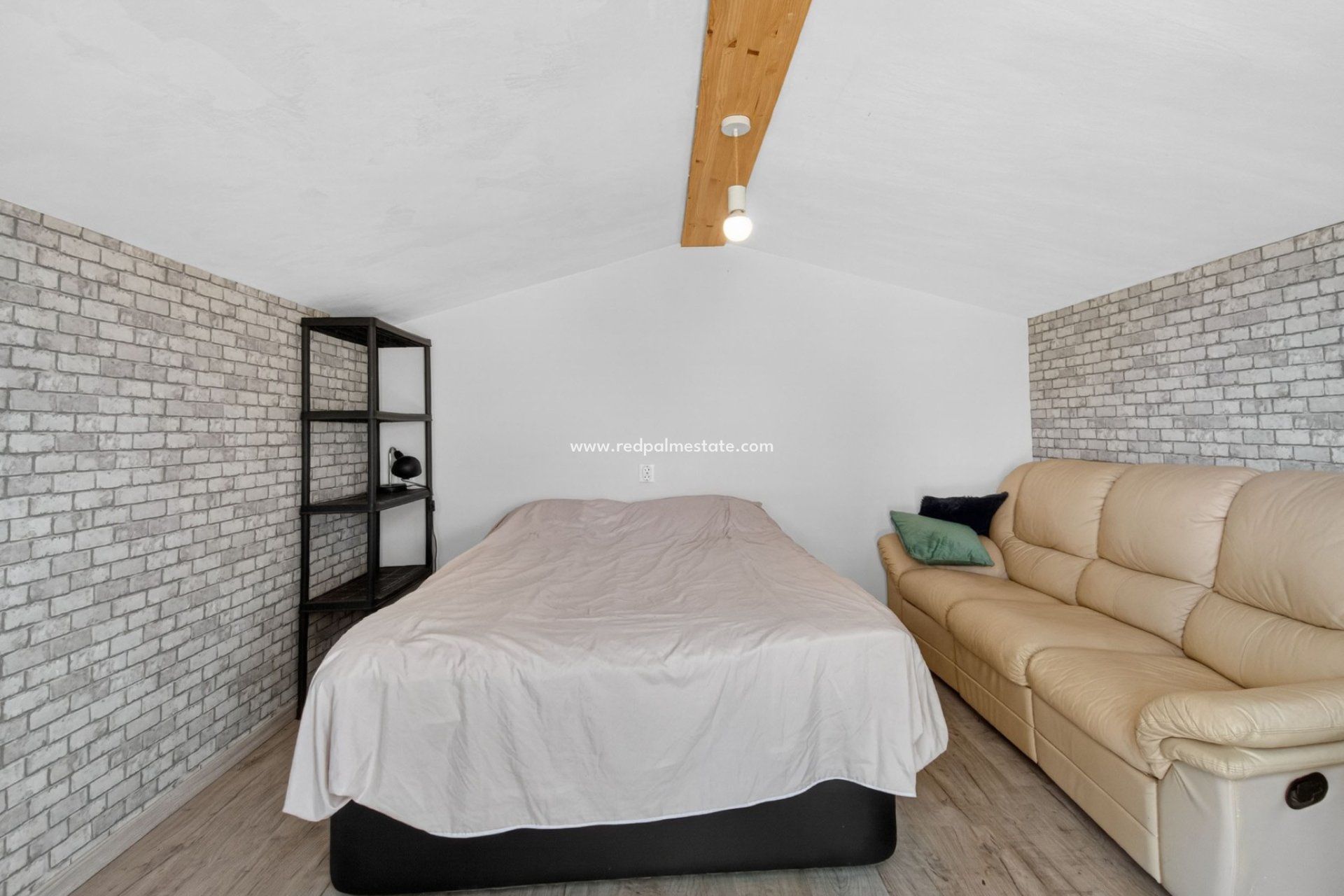 Reventa - Finca / Propiedad de Campo -
Crevillente