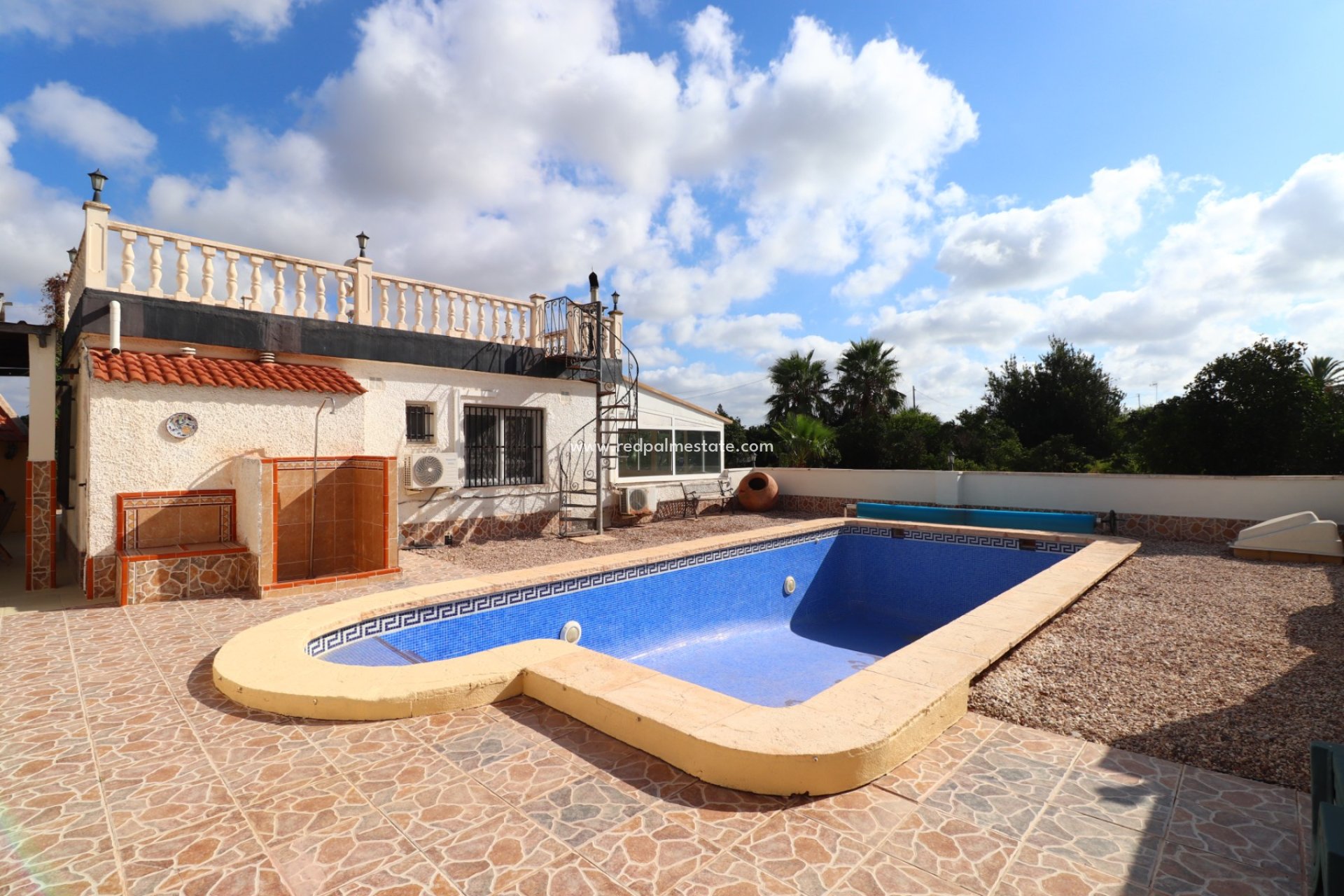 Reventa - Finca / Propiedad de Campo -
Daya Vieja - Heredades