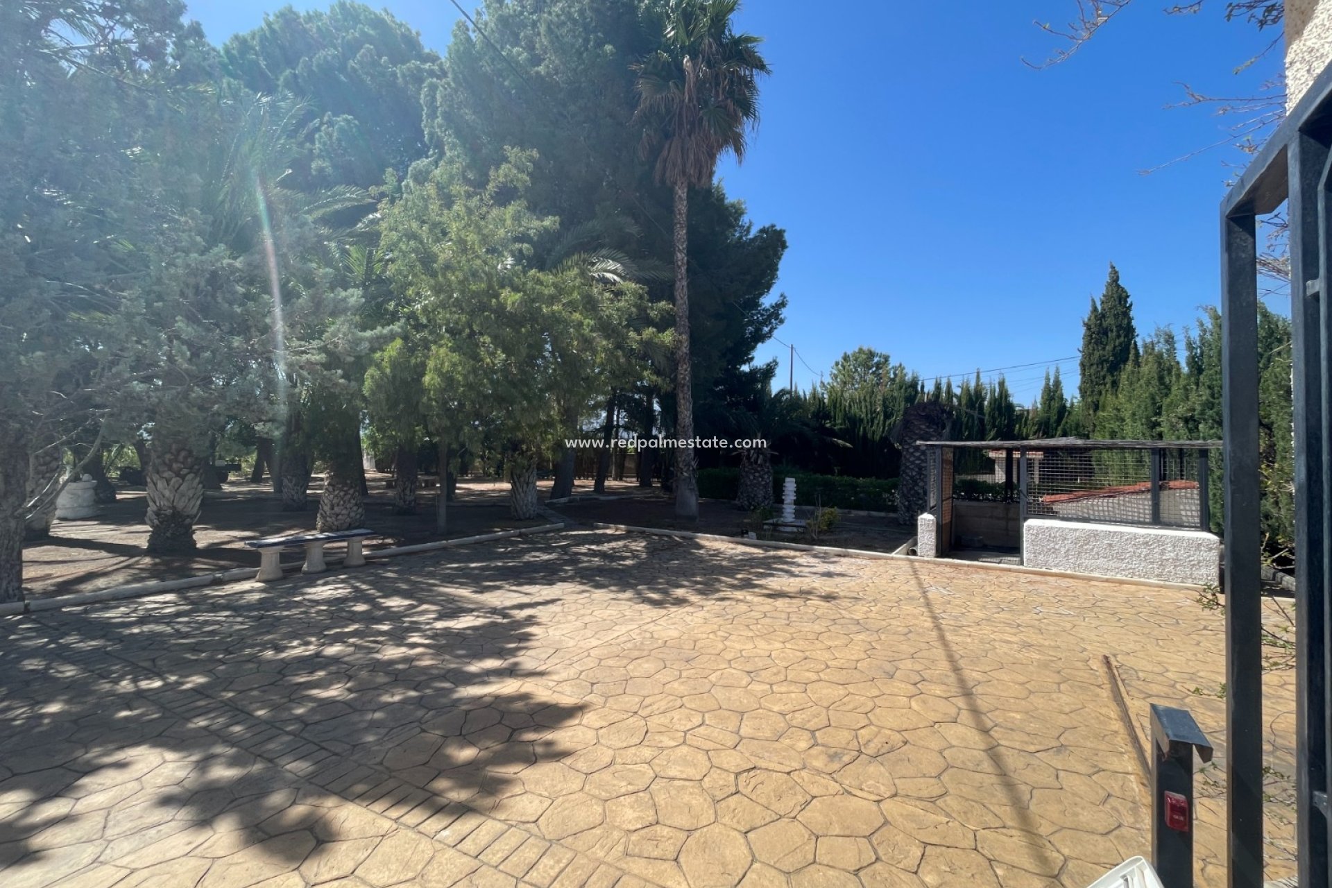 Reventa - Finca / Propiedad de Campo -
Elda - Inland
