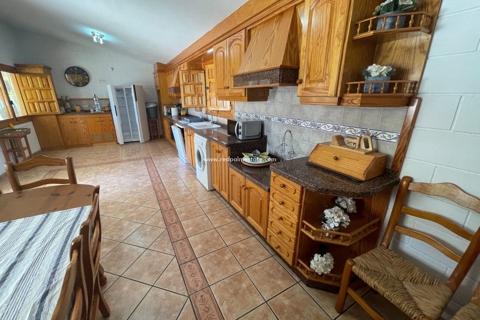 Reventa - Finca / Propiedad de Campo -
Elda - Inland