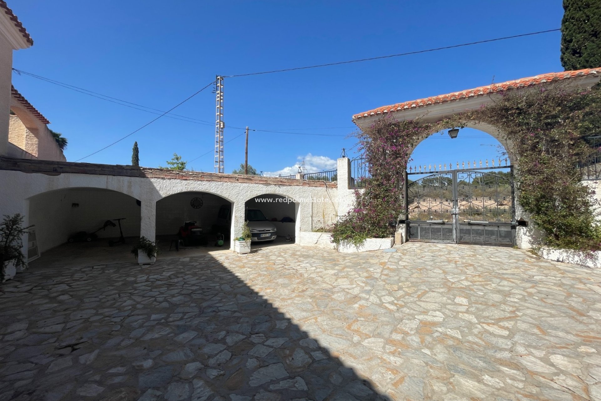 Reventa - Finca / Propiedad de Campo -
Elda - Inland