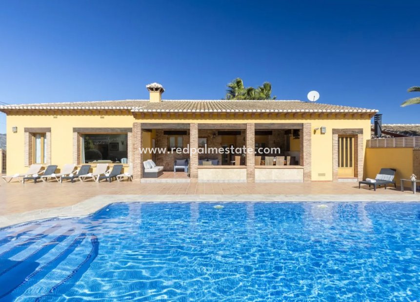 Reventa - Finca / Propiedad de Campo -
Jalón - Inland