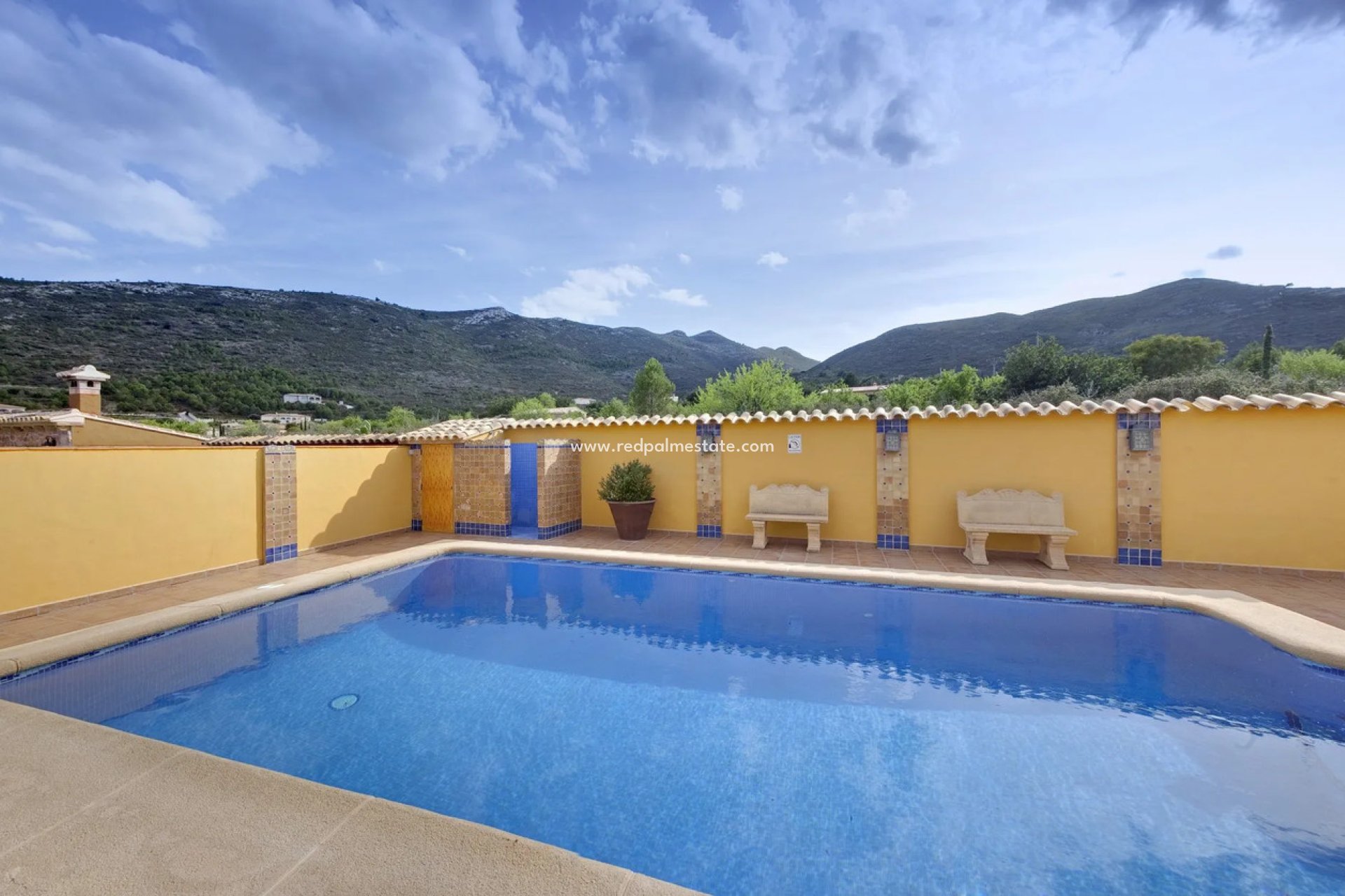 Reventa - Finca / Propiedad de Campo -
Jalón - Inland