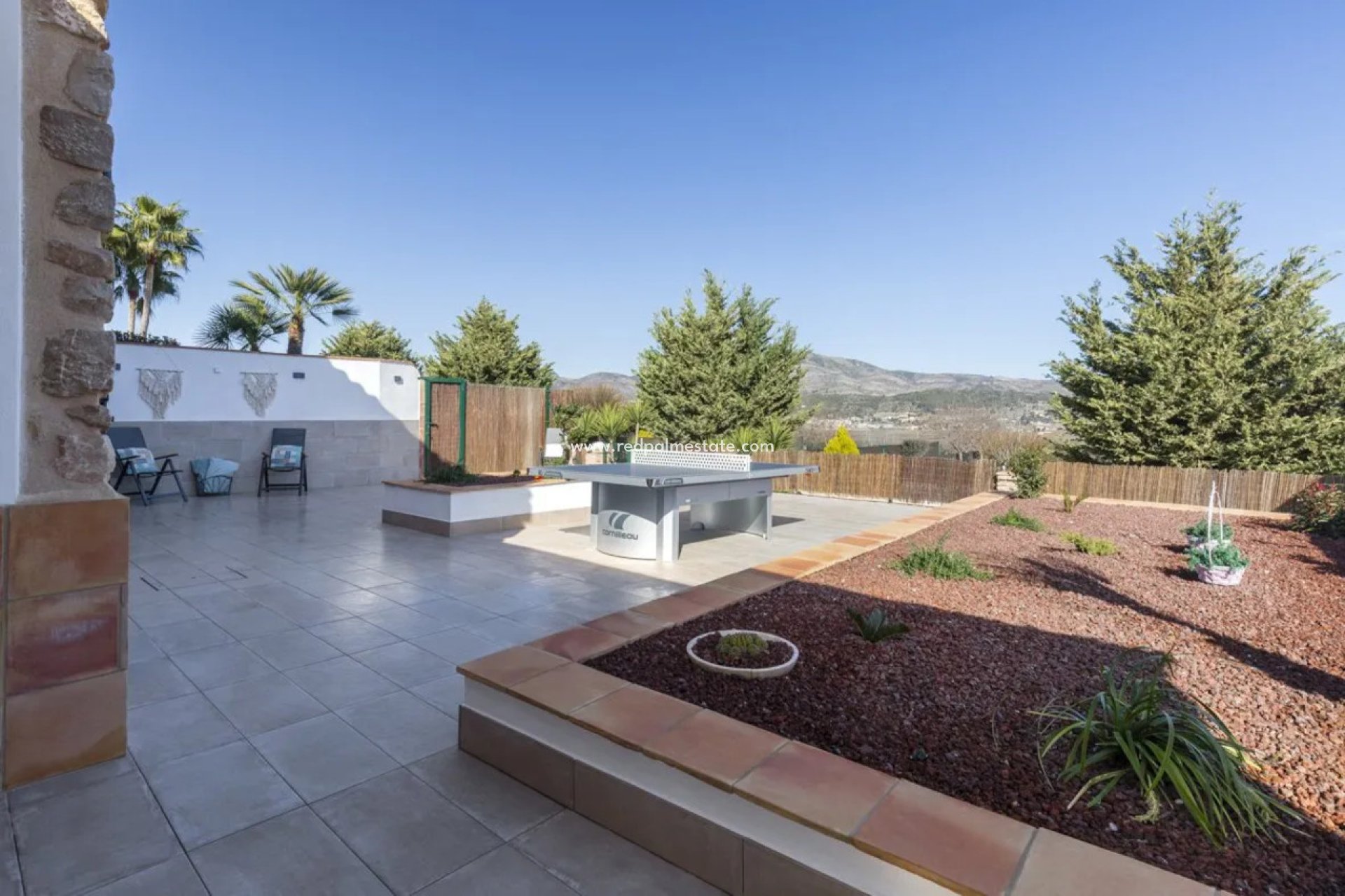 Reventa - Finca / Propiedad de Campo -
Jalón - Inland