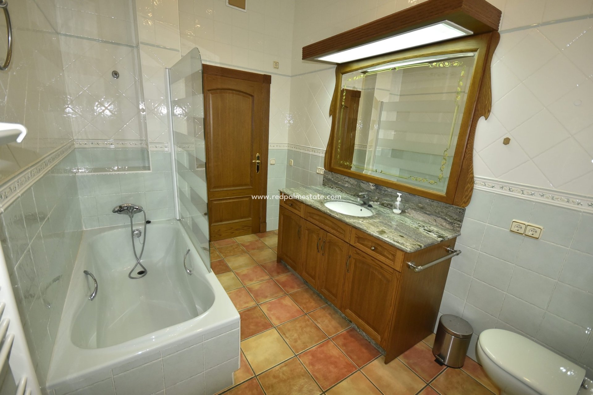 Reventa - Finca / Propiedad de Campo -
La Matanza - Inland