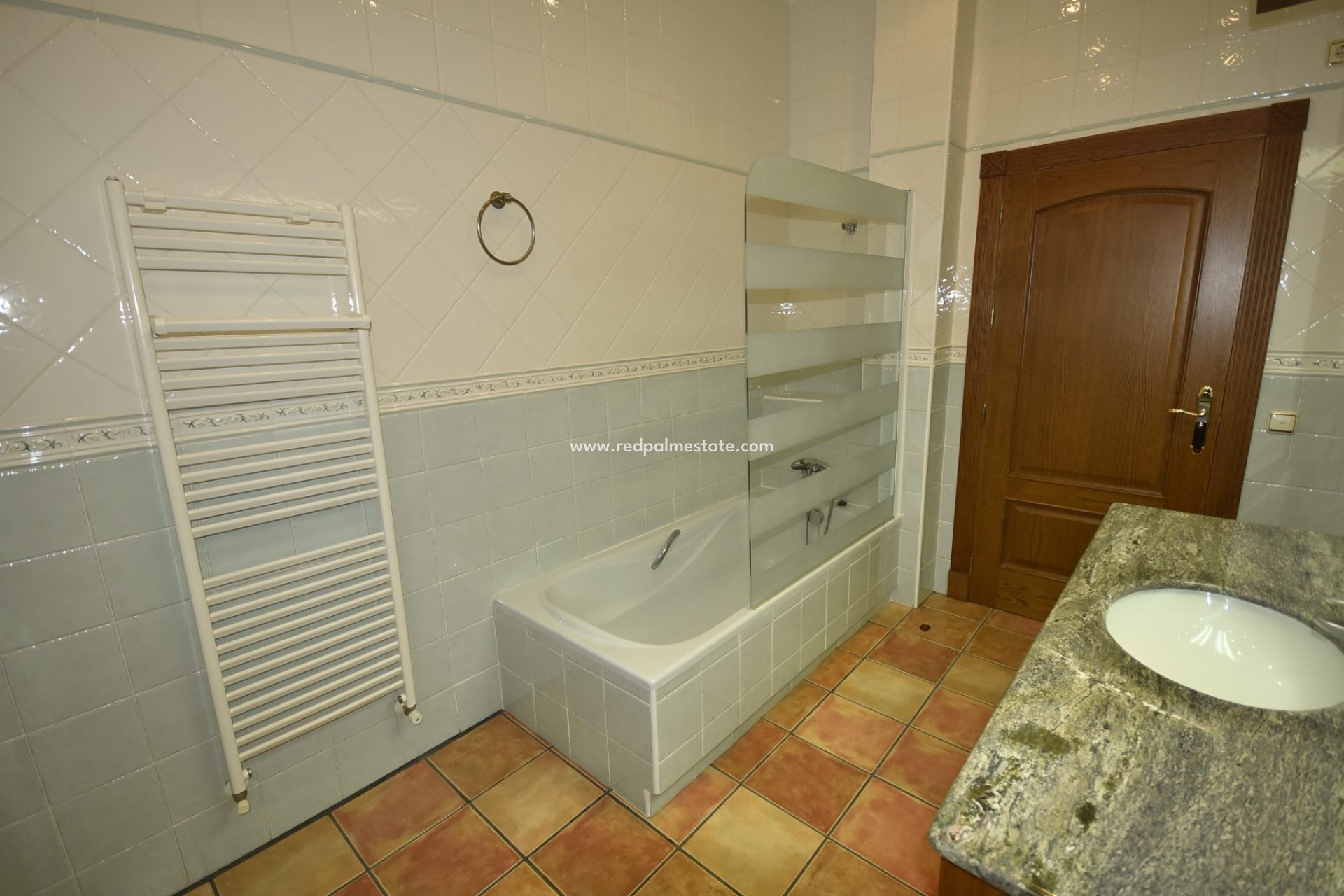 Reventa - Finca / Propiedad de Campo -
La Matanza - Inland