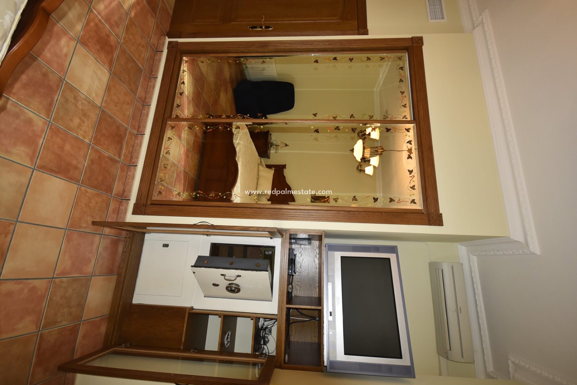 Reventa - Finca / Propiedad de Campo -
La Matanza - Inland