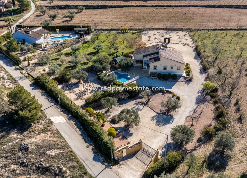 Reventa - Finca / Propiedad de Campo -
La Zarza