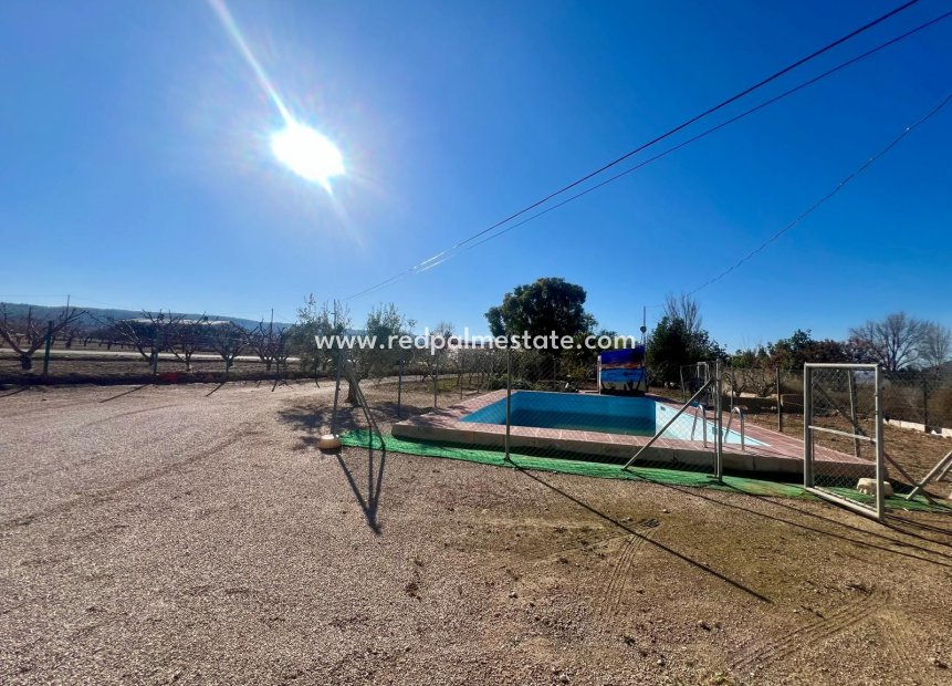 Reventa - Finca / Propiedad de Campo -
Las Encebras - Inland