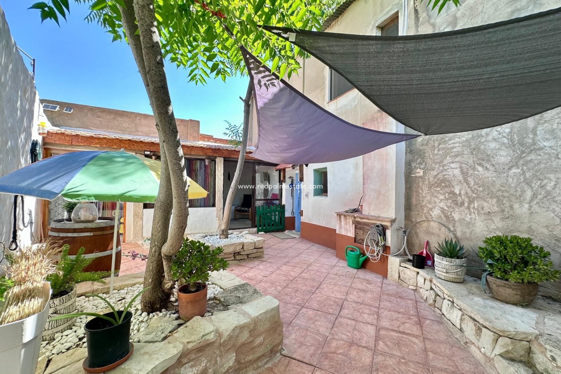 Reventa - Finca / Propiedad de Campo -
Monóvar/Monóver - Inland