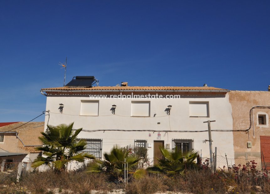 Reventa - Finca / Propiedad de Campo -
Monóvar/Monóver - Inland